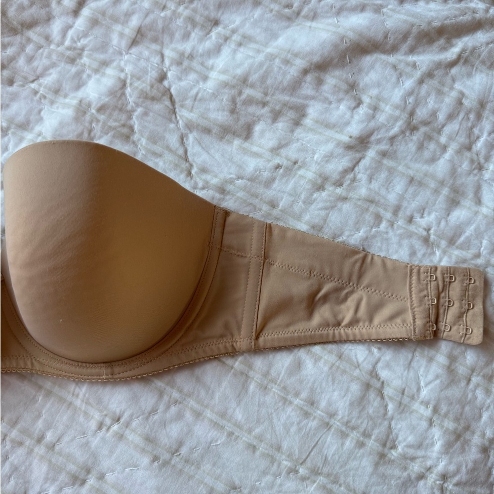 strapless bra